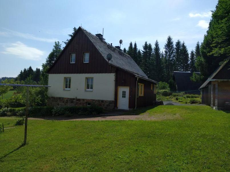 Ferienhaus Ferien Am Waldrand Алтенберг Източен Ерцгебирге Екстериор снимка